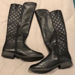 Black quilted riding boot